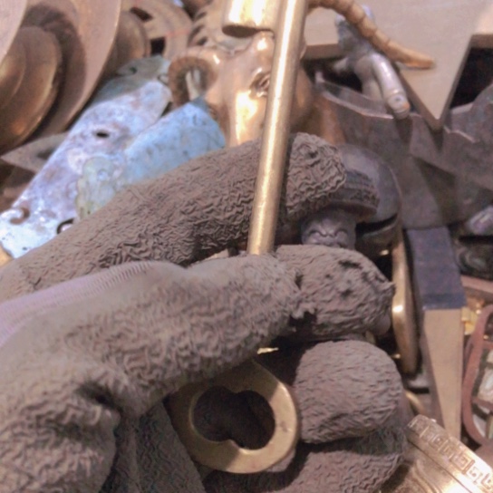 金***源闪电购铜摆件工艺品