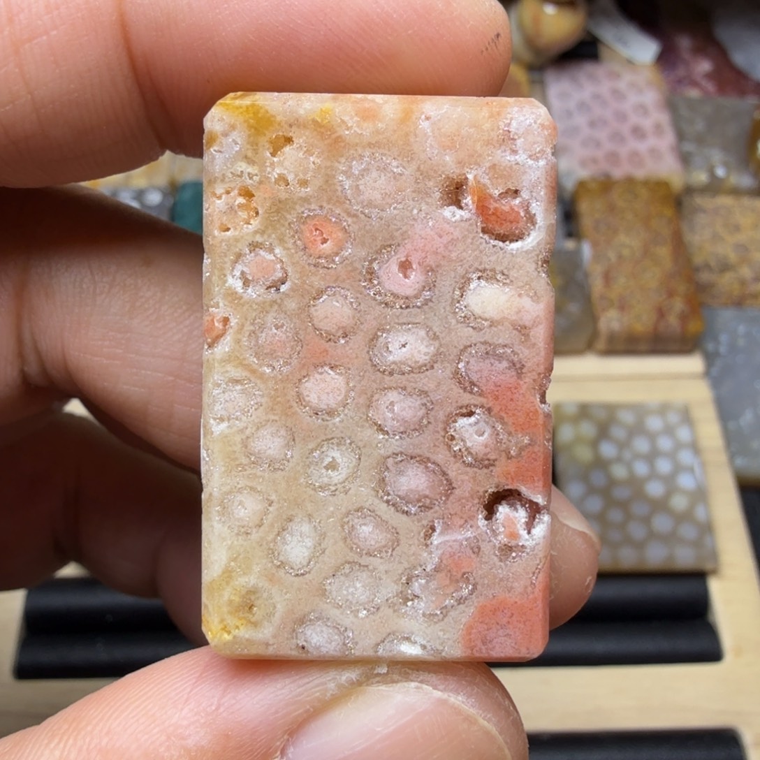 硅化玉未镶嵌纯天然色有机玉石保真色