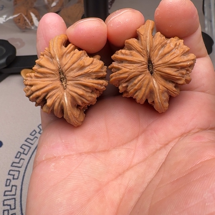 桃核把件山地楼41