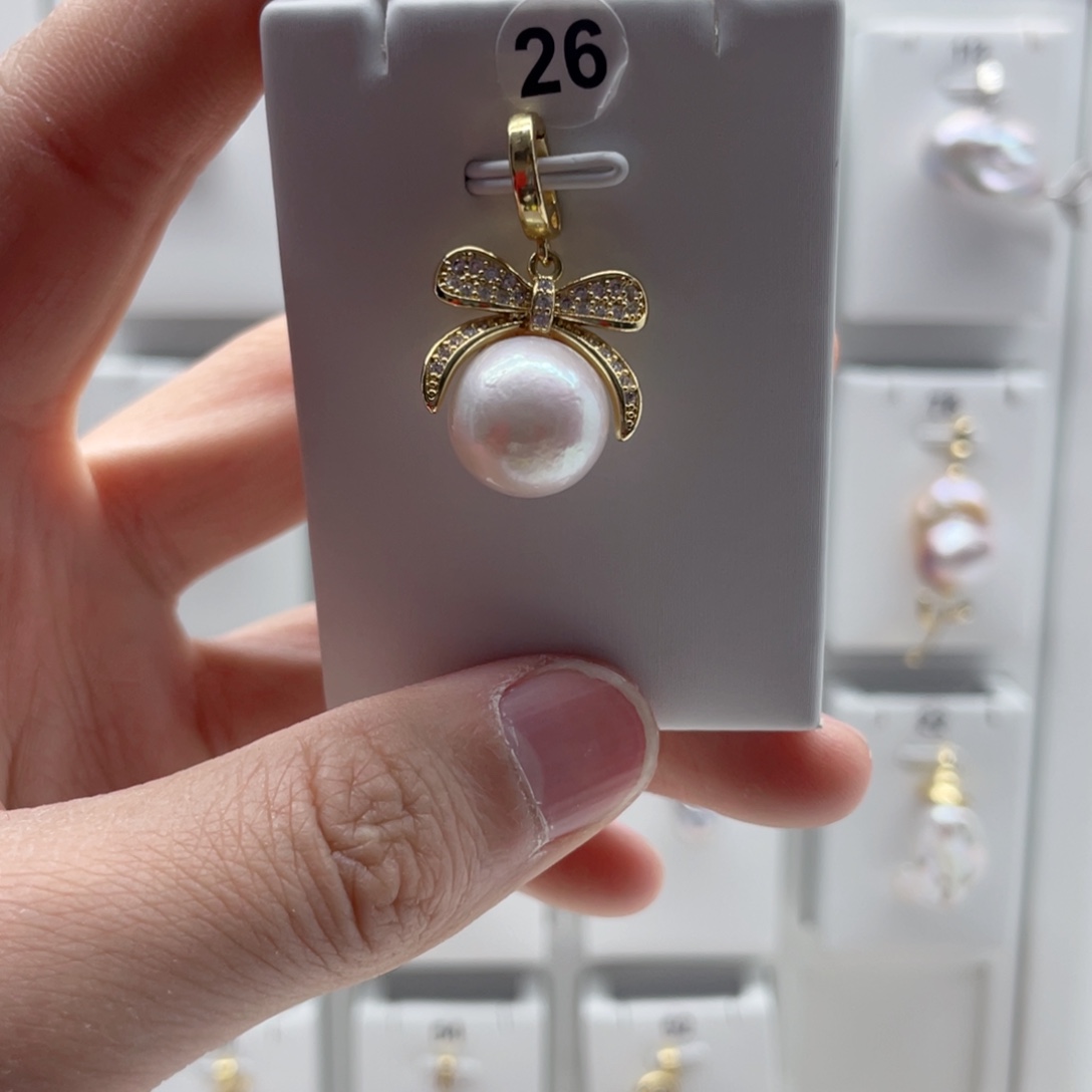 合金淡水珍珠颈饰