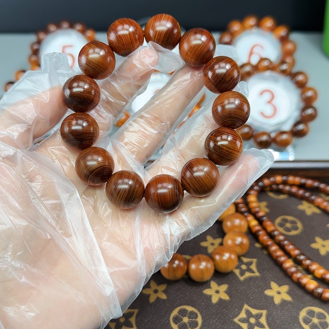 柏木（崖柏）1.8黑金刚