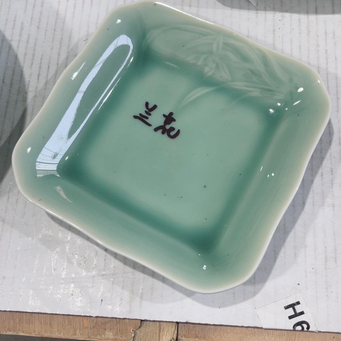 瓷片哈哈哈哈哈哈哈哈哈哈哈哈