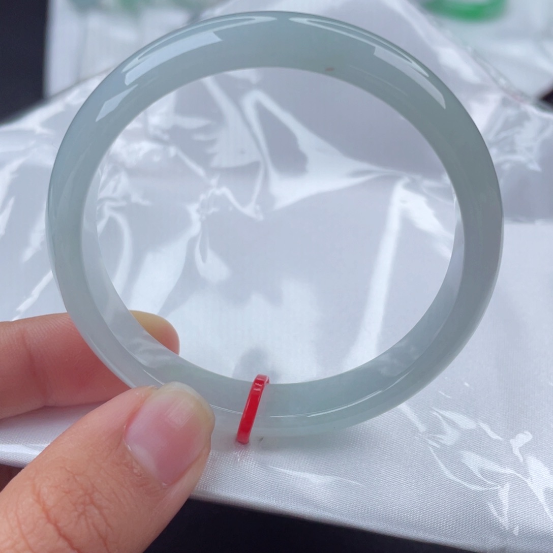 翡翠手镯未镶嵌51.6圈