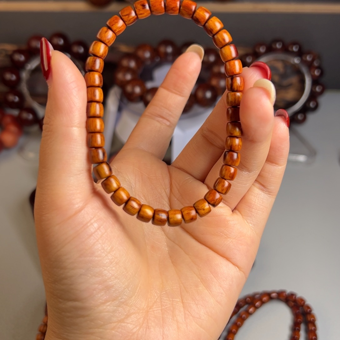 花梨木类爱****亮红降5.6单圈 黄油玉化果冻料全品精挑