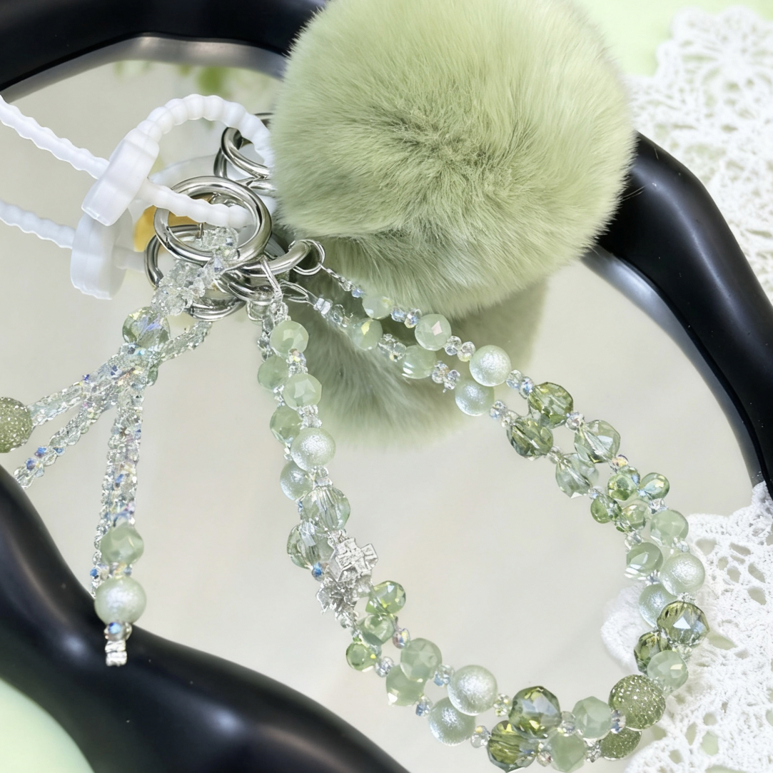 时尚玫瑰花球手机链*绿狐狸兔毛*101