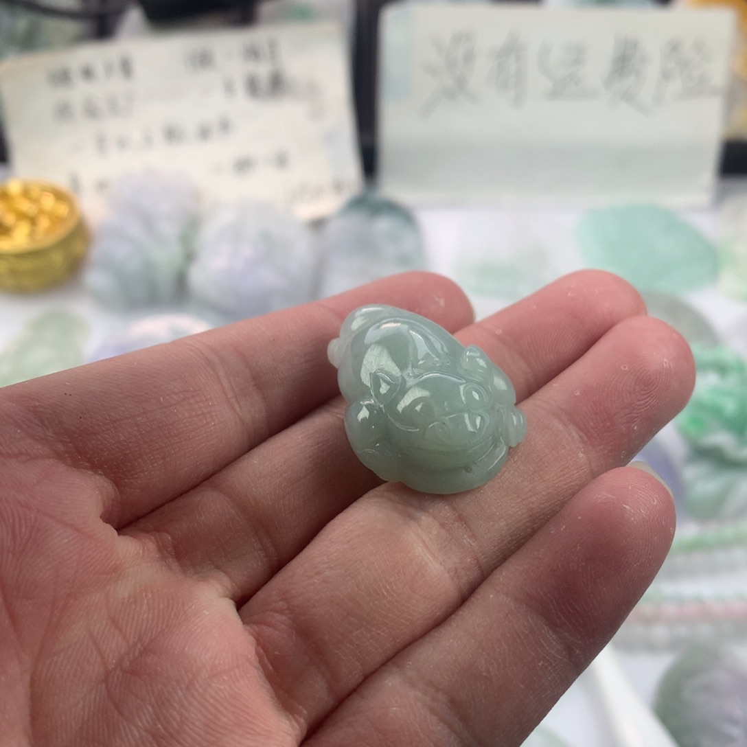 翡翠颈饰未镶嵌－