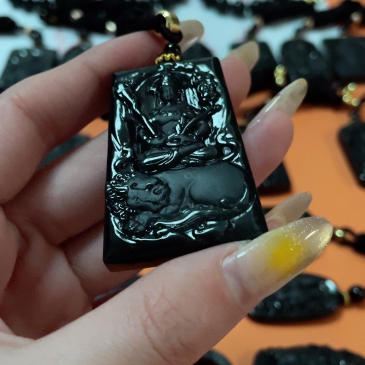 翡翠颈饰未镶嵌方*壳