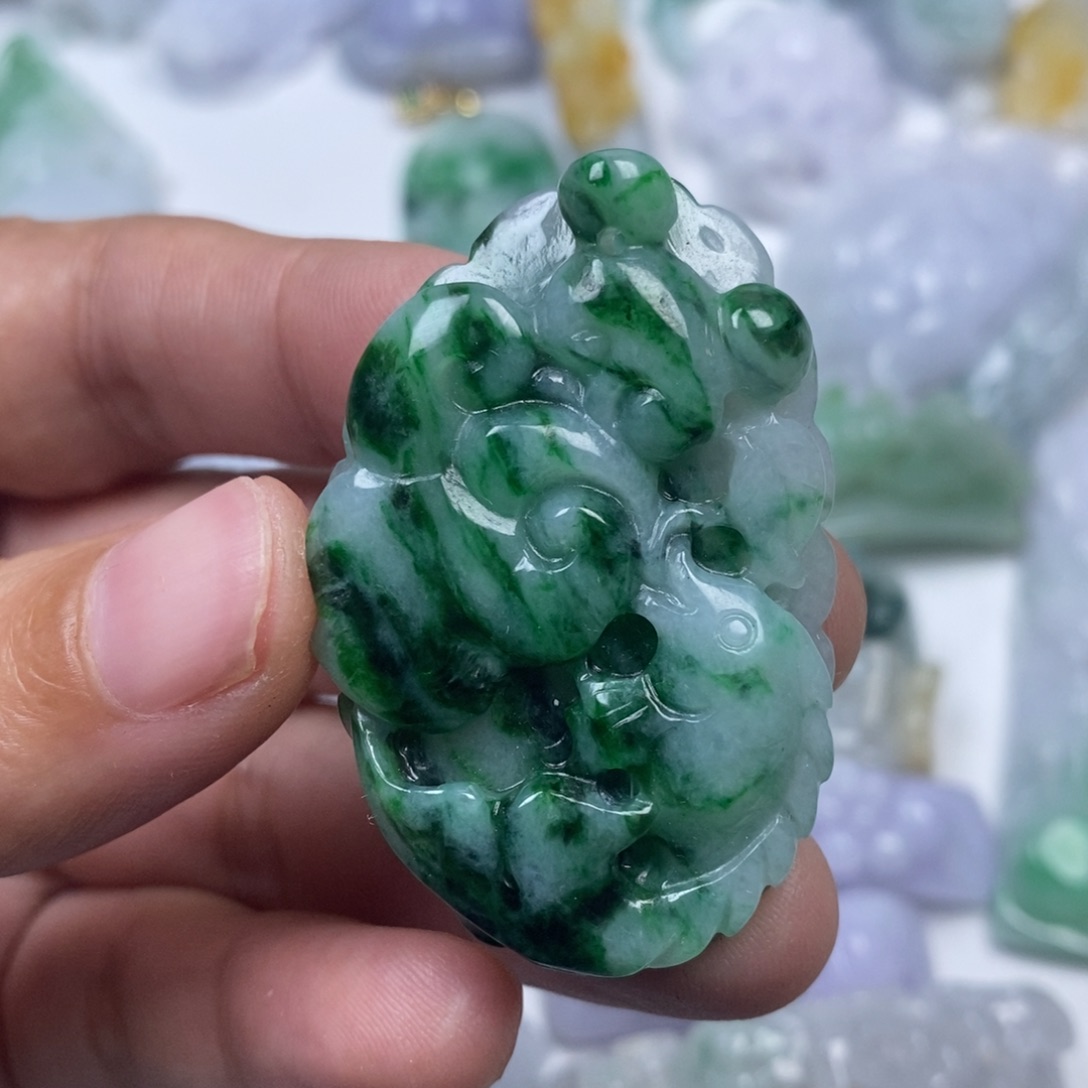 颈饰未镶嵌翡翠翡翠