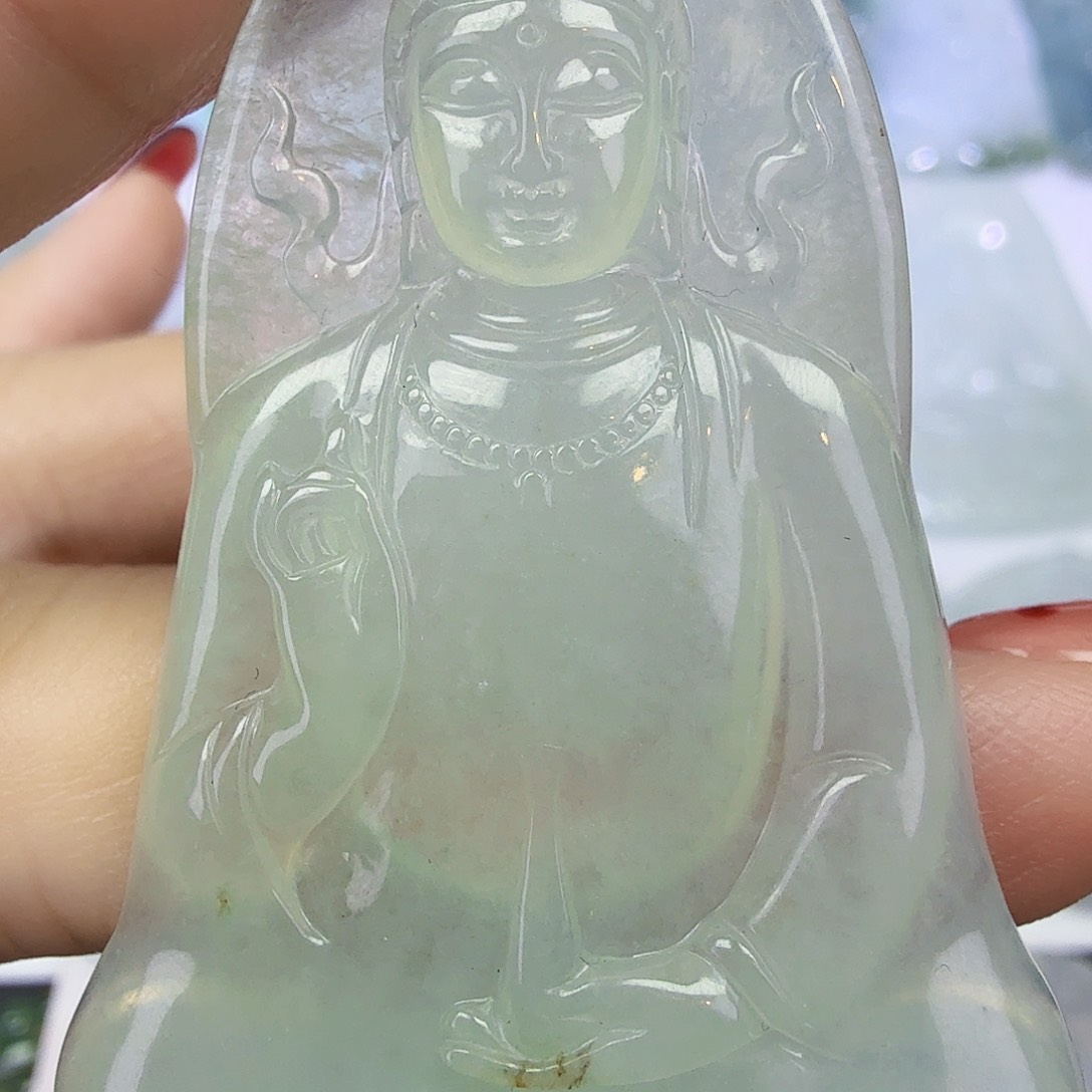 翡翠颈饰未镶嵌素衣