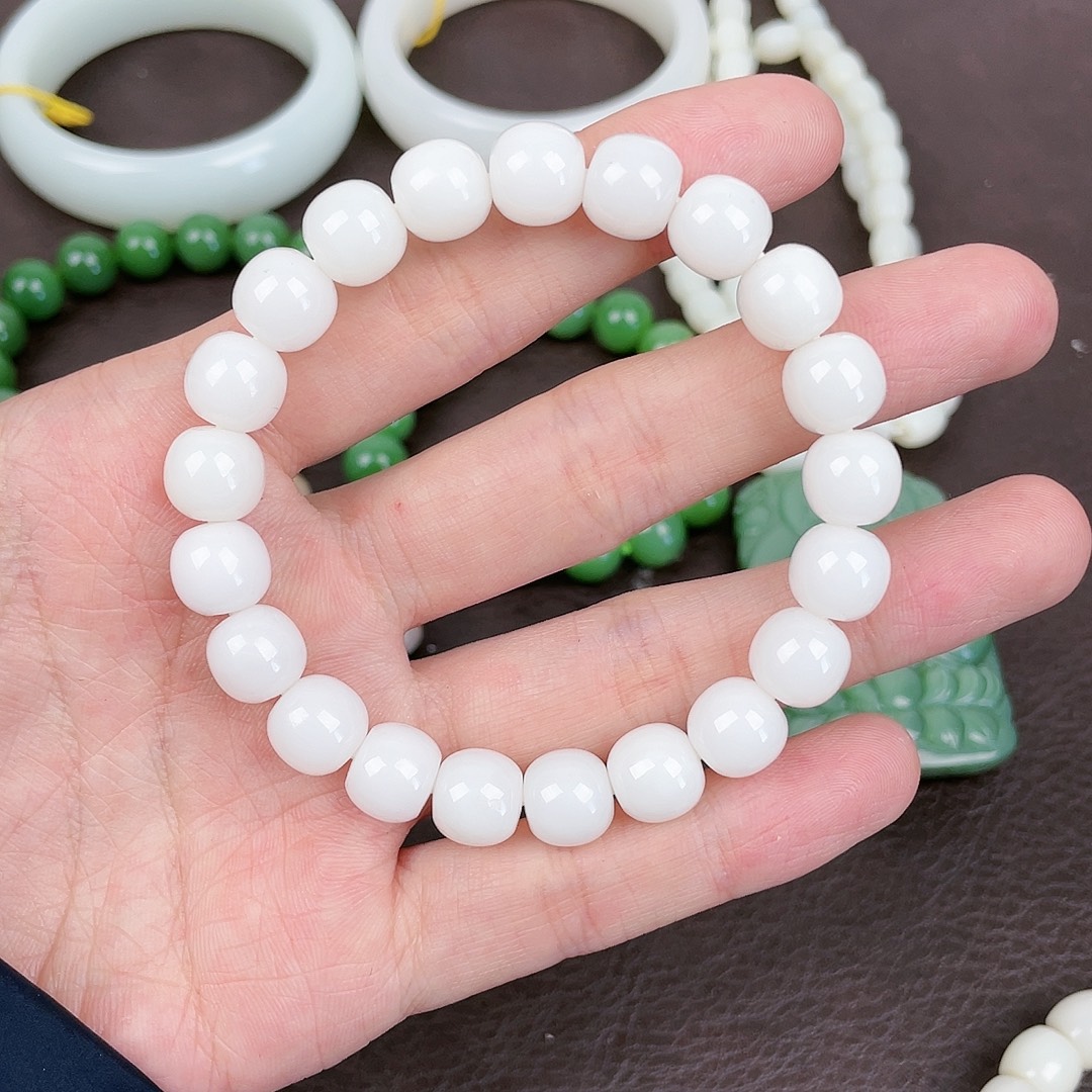 和田玉未镶嵌手串