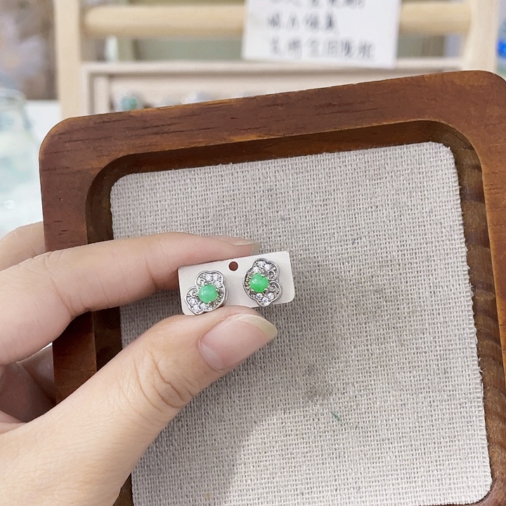 翡翠未镶嵌颈饰天然翡翠Ａ货