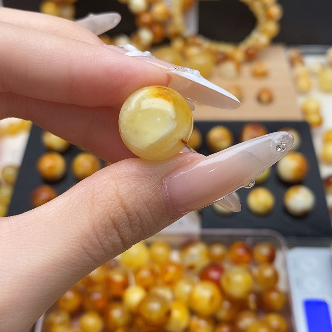 风***.未镶嵌琥珀裸石蜜蜡