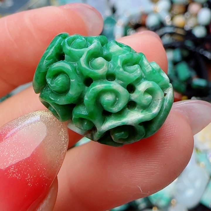 翡翠未镶嵌颈饰天然A货106