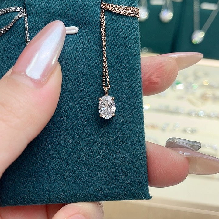 实验室培育钻石18K金镶嵌四爪椭圆一克拉项链