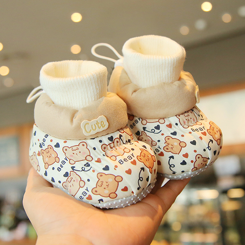冬季宝宝加绒步前鞋0-12个月卡通可爱长筒防掉加绒加厚婴儿鞋9