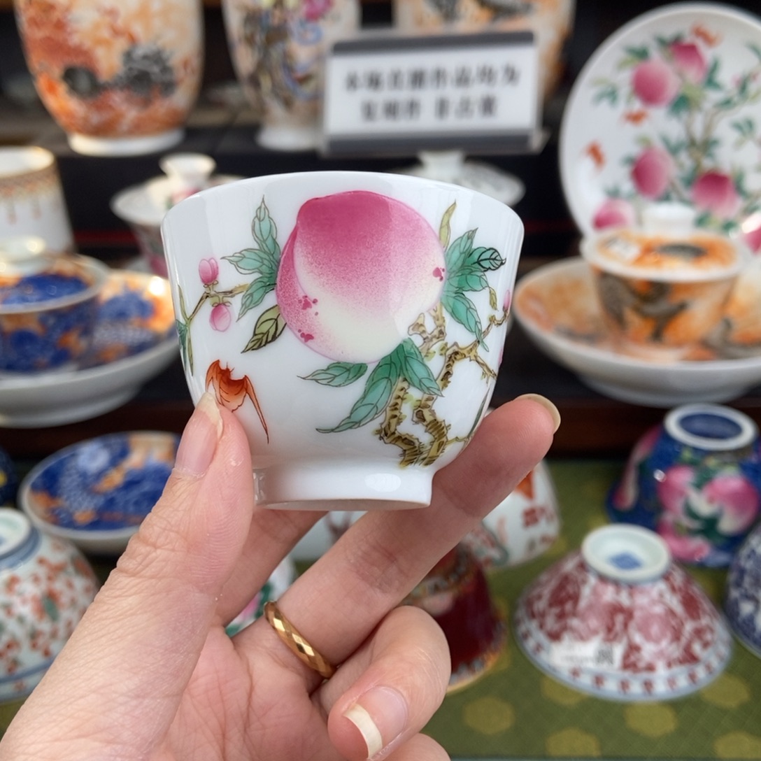 陶瓷的设计师是什么时候