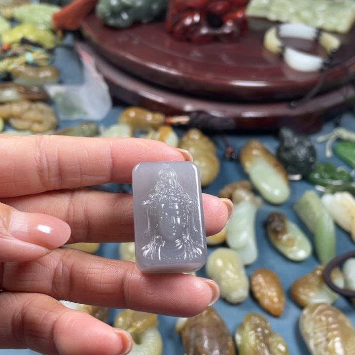 和田玉未镶嵌颈饰