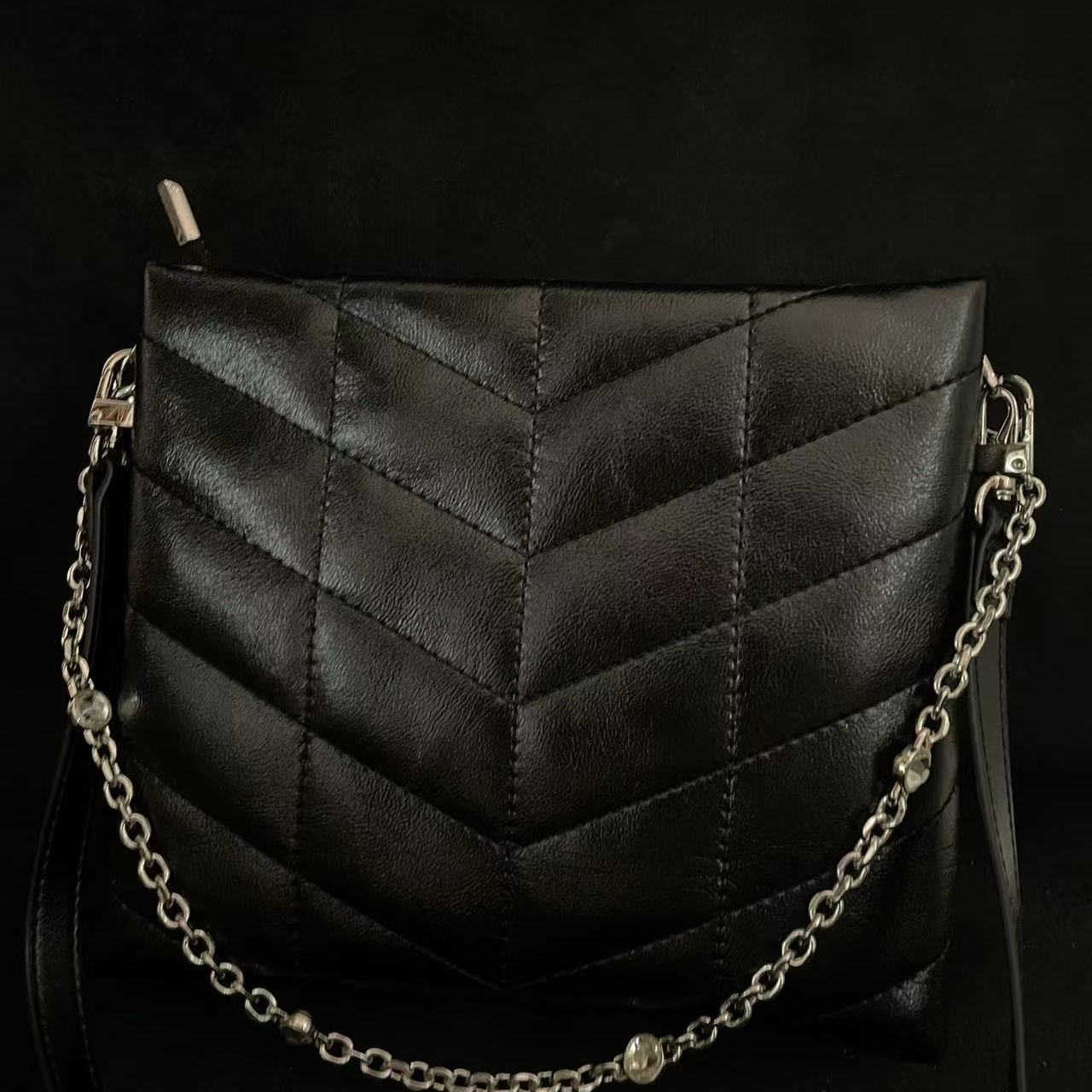 LQ-WITH-QUEEN真皮女包四方钻链条腋下黑色0636