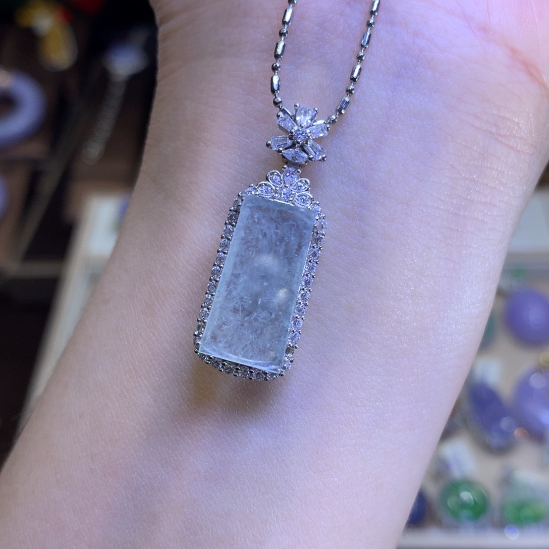 翡翠颈饰银S925镶嵌翡翠