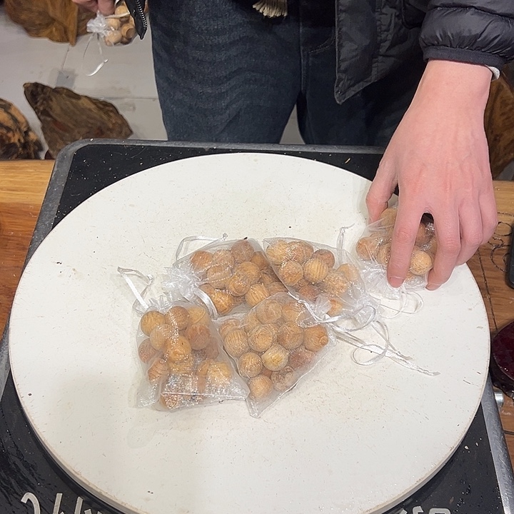 松木（琥珀木）琥珀