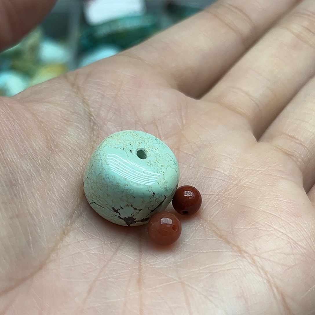 南红玛瑙未镶嵌珠宝奇石