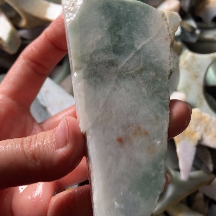 翡翠颈饰未镶嵌天然翡翠