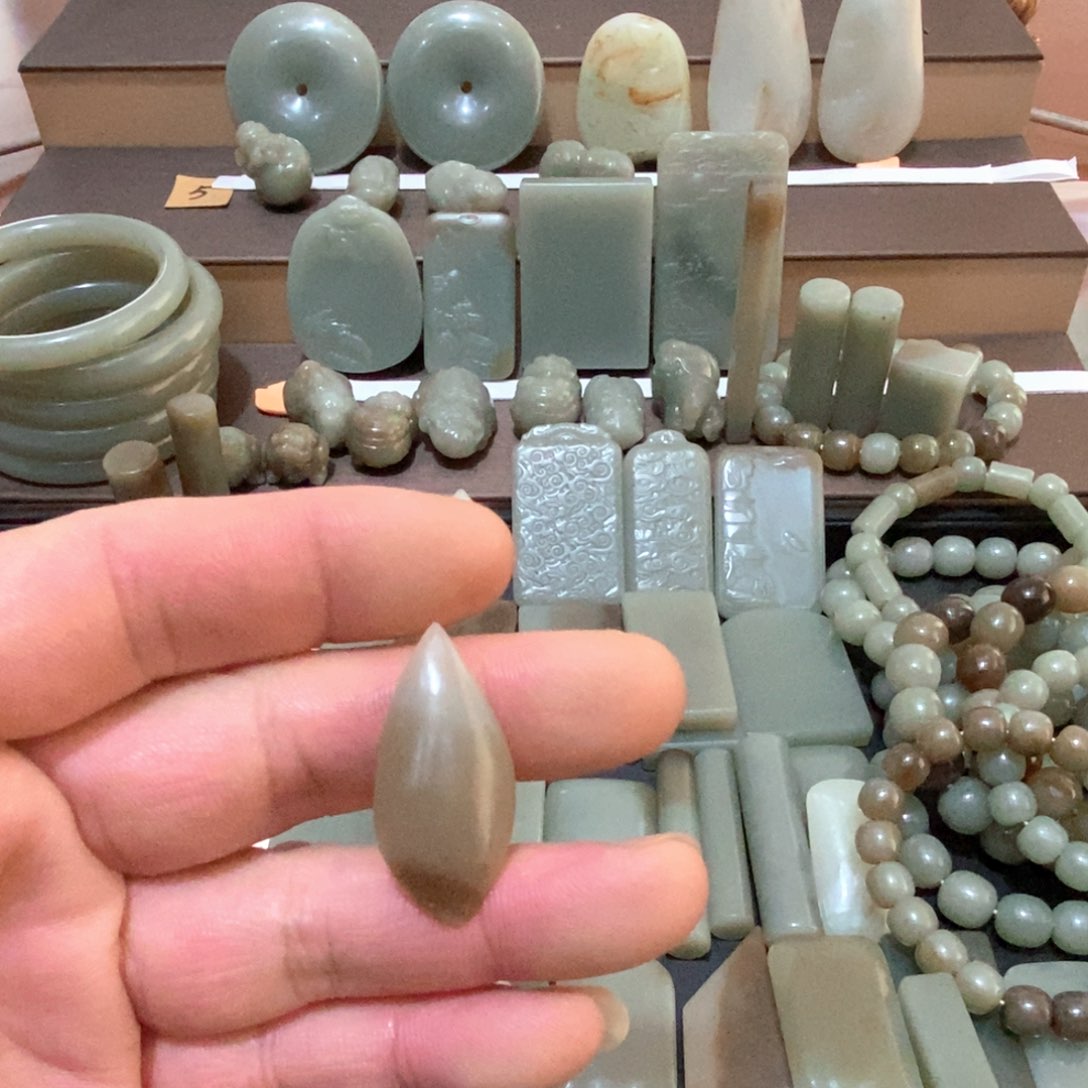 和田玉颈饰未镶嵌广*18