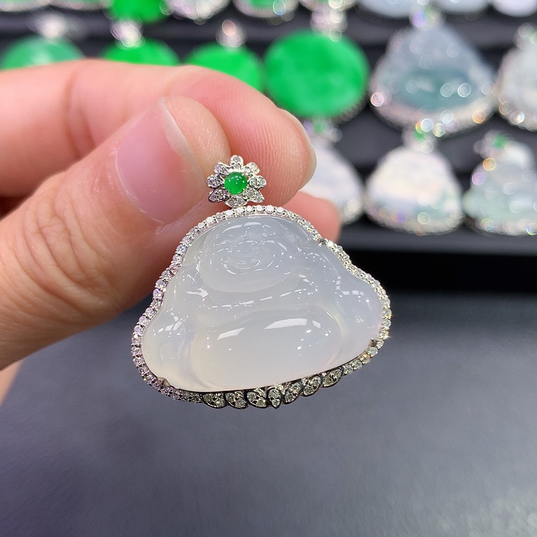 翡翠18K金镶嵌吊坠(赠链)