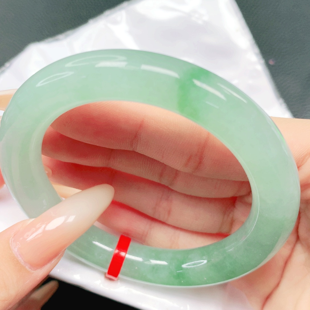 翡翠未镶嵌手镯56