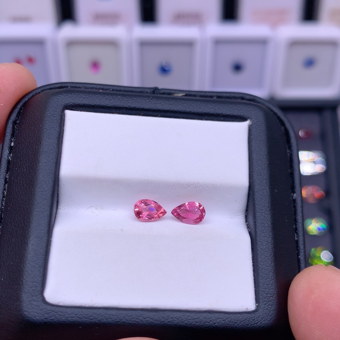 未镶嵌裸石碧玺水滴裸石2颗