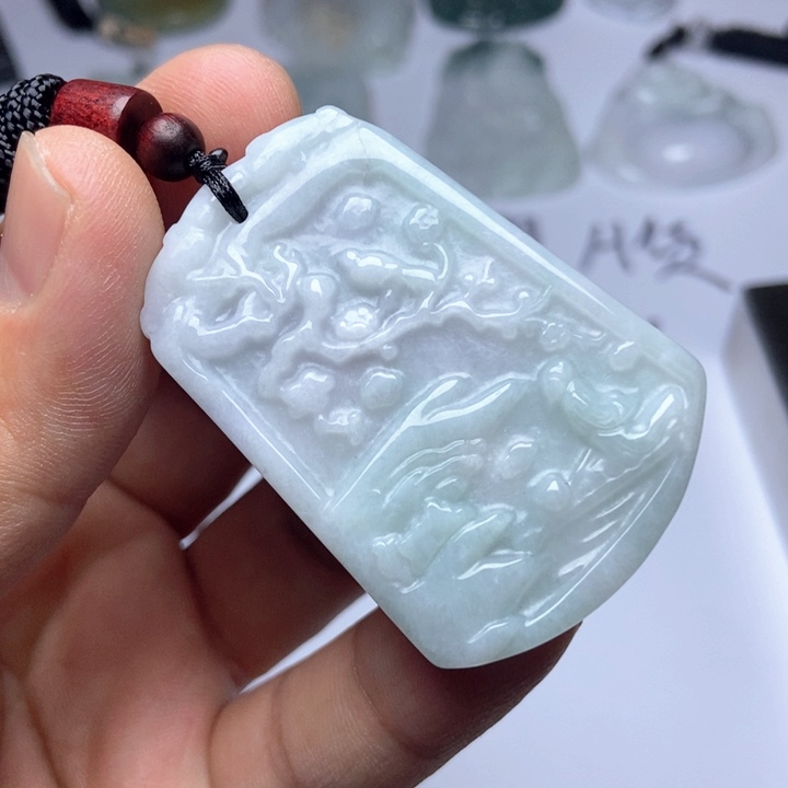 翡翠未镶嵌颈饰翡翠