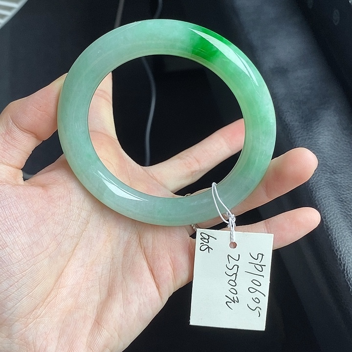 翡翠手镯未镶嵌60➕圆条