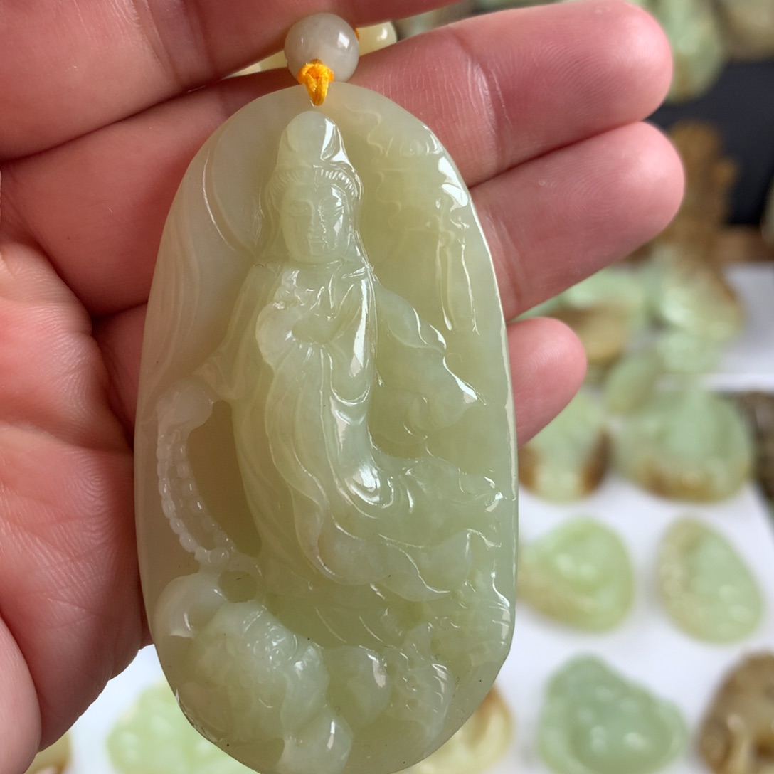 和田玉颈饰未镶嵌T***杨