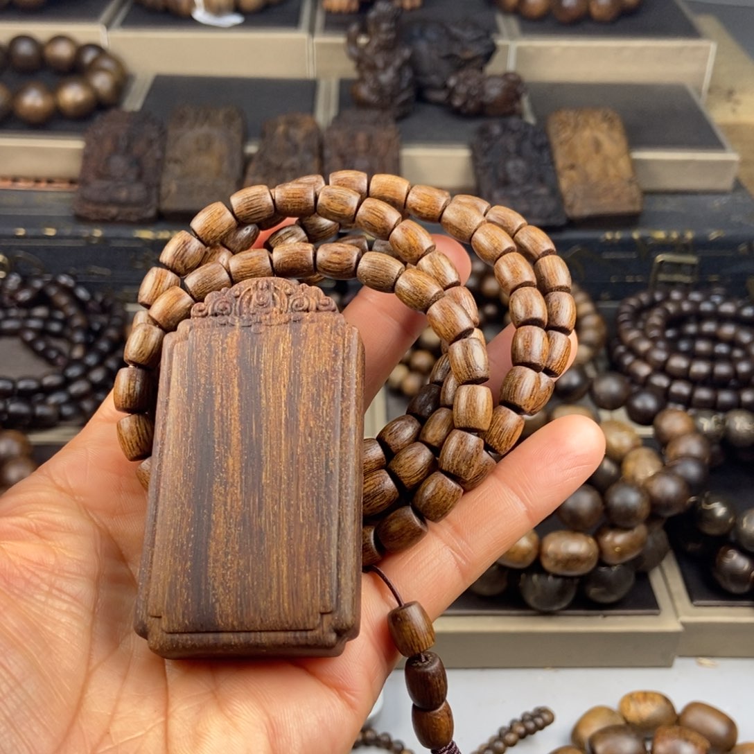 沉香手串吴*新越南芽庄白棋