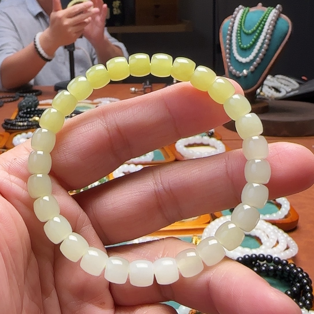 和田玉未镶嵌手链