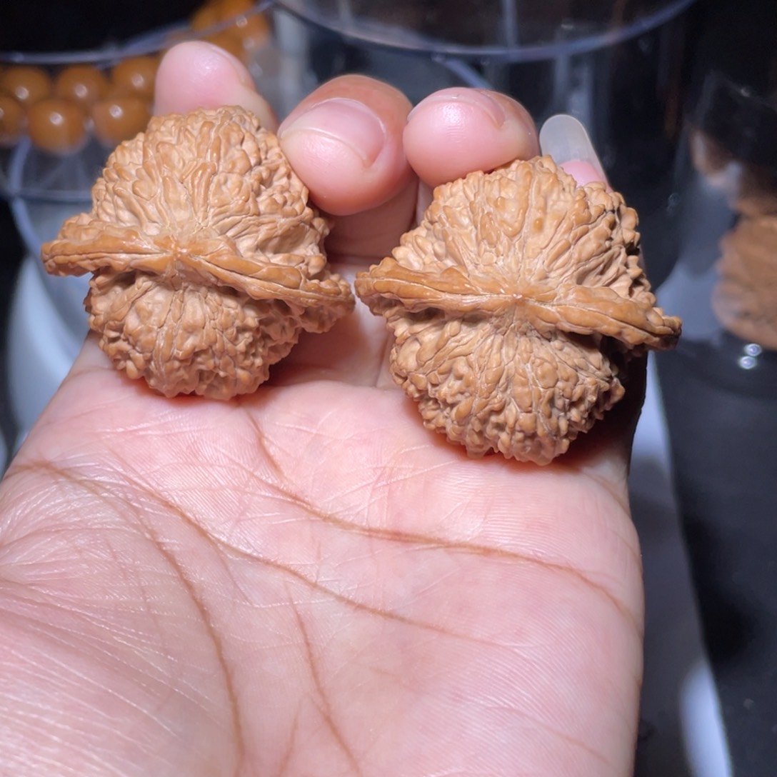 桃核把件跟**?满天星福利