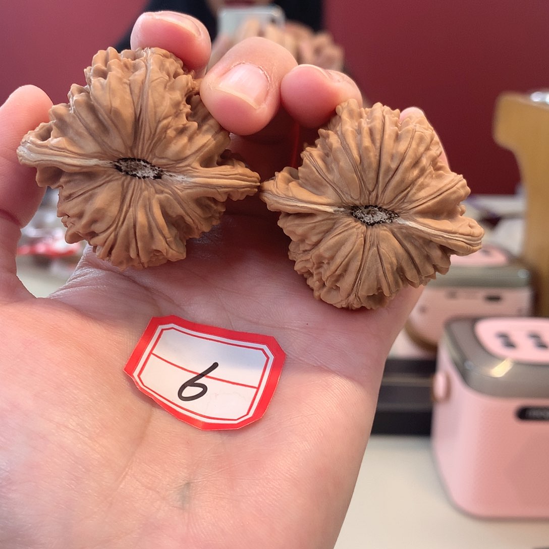 【闪购商品】文玩核桃吊坠四座楼 45尺