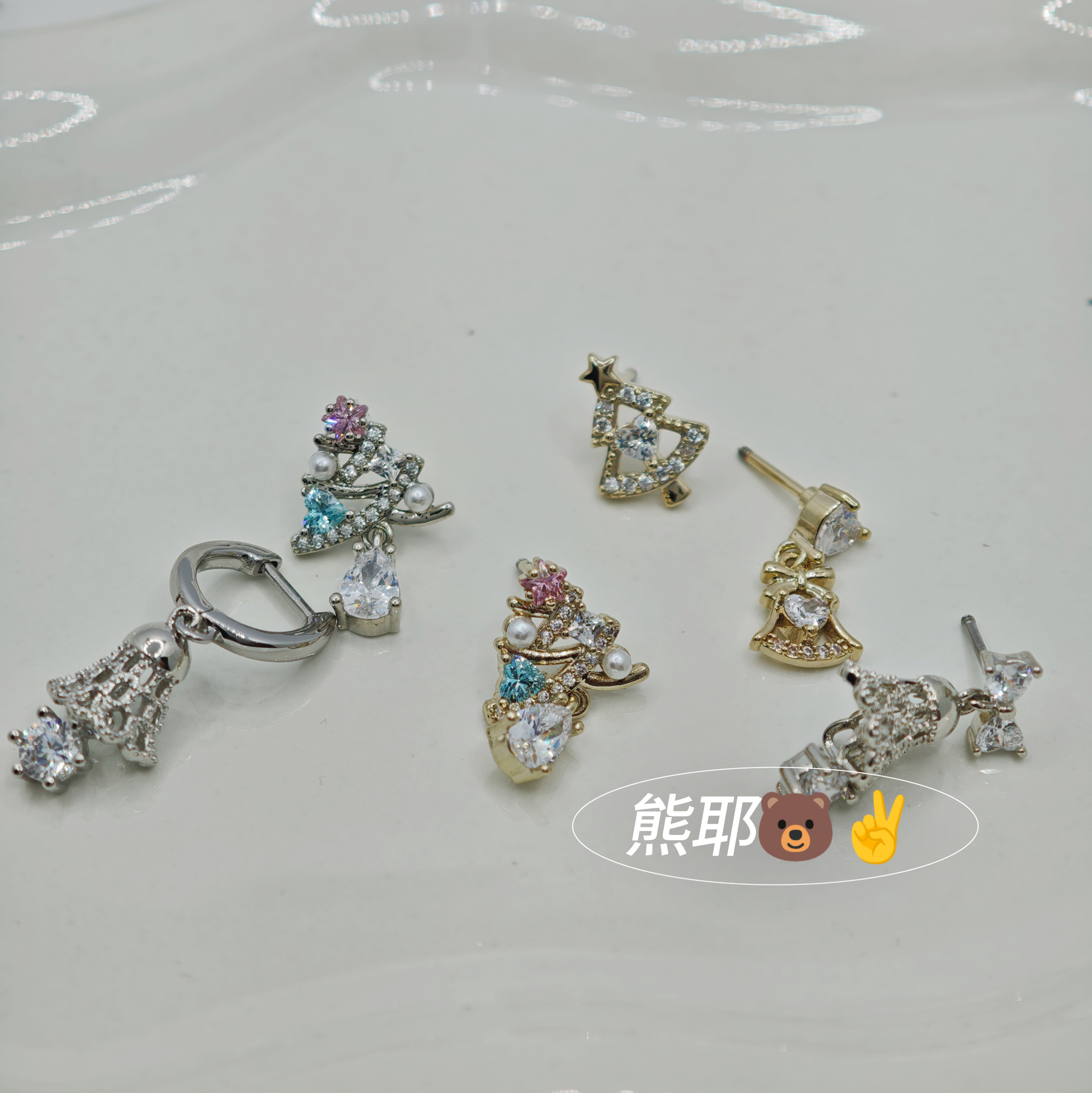 钛钢耳饰 轻奢圣诞节系列锆石小众耳钉钛钢耳钉爆闪耳钉耳骨钉