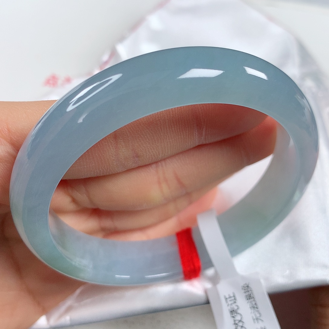 翡翠手镯未镶嵌指***水 正圈