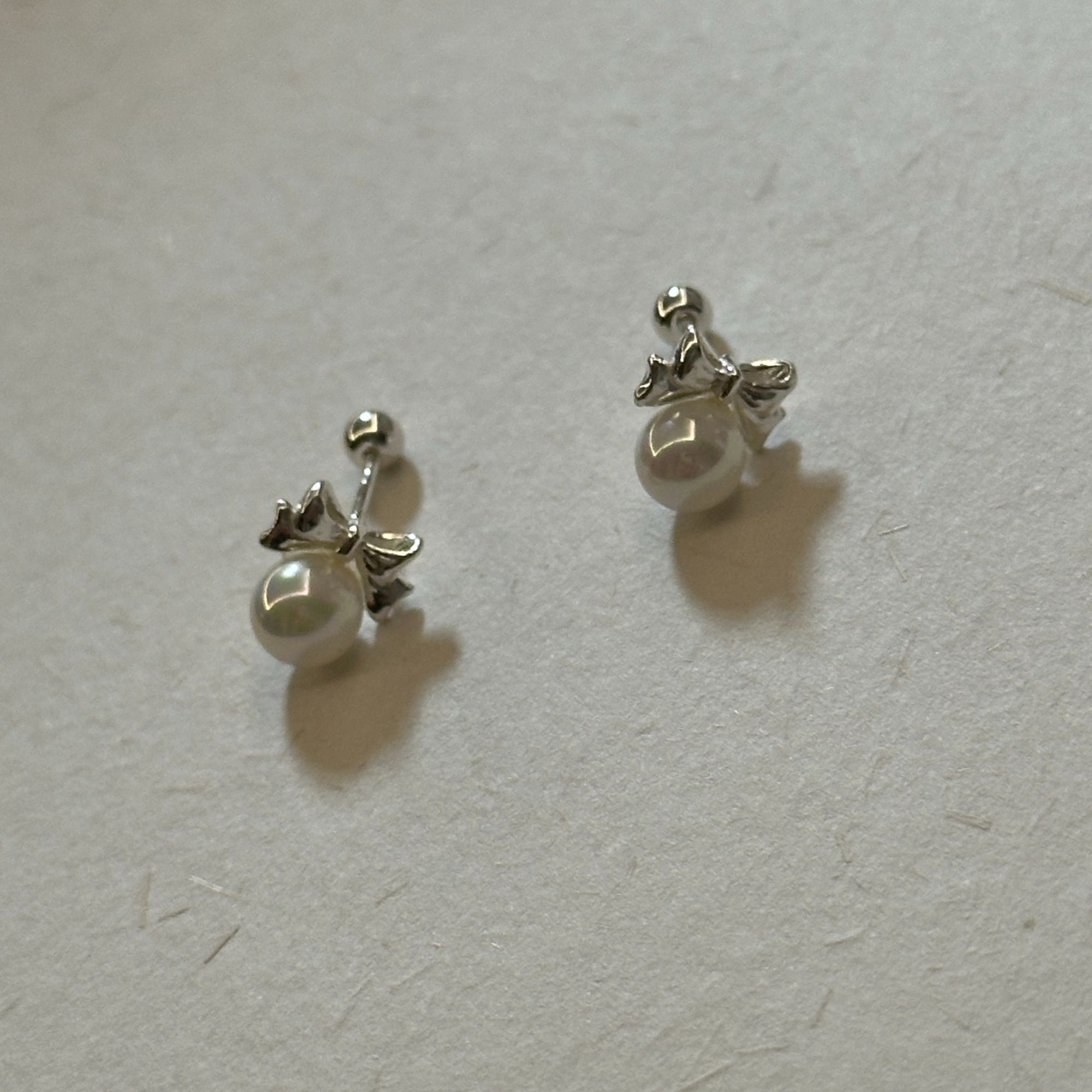 足银仿珍珠耳饰 999纯银蝴蝶结珍珠贵气耳钉一对