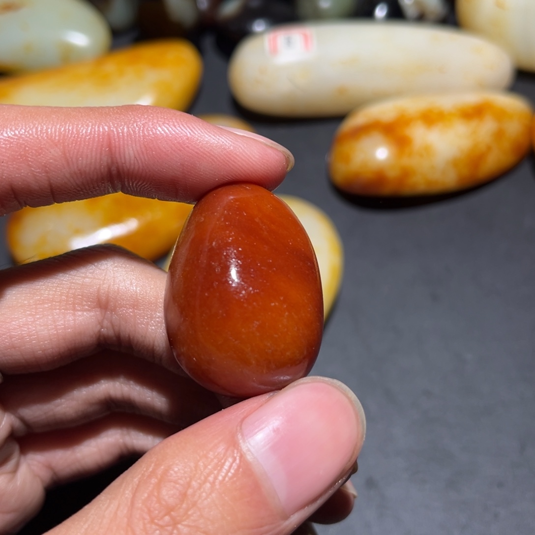 和田玉未镶嵌珠宝奇石