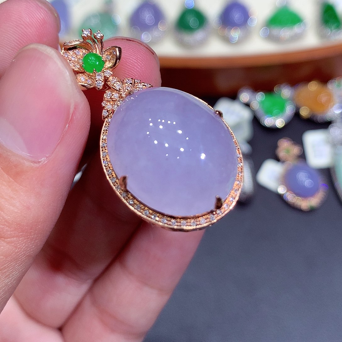 翡翠吊坠(不含链)18K金镶嵌