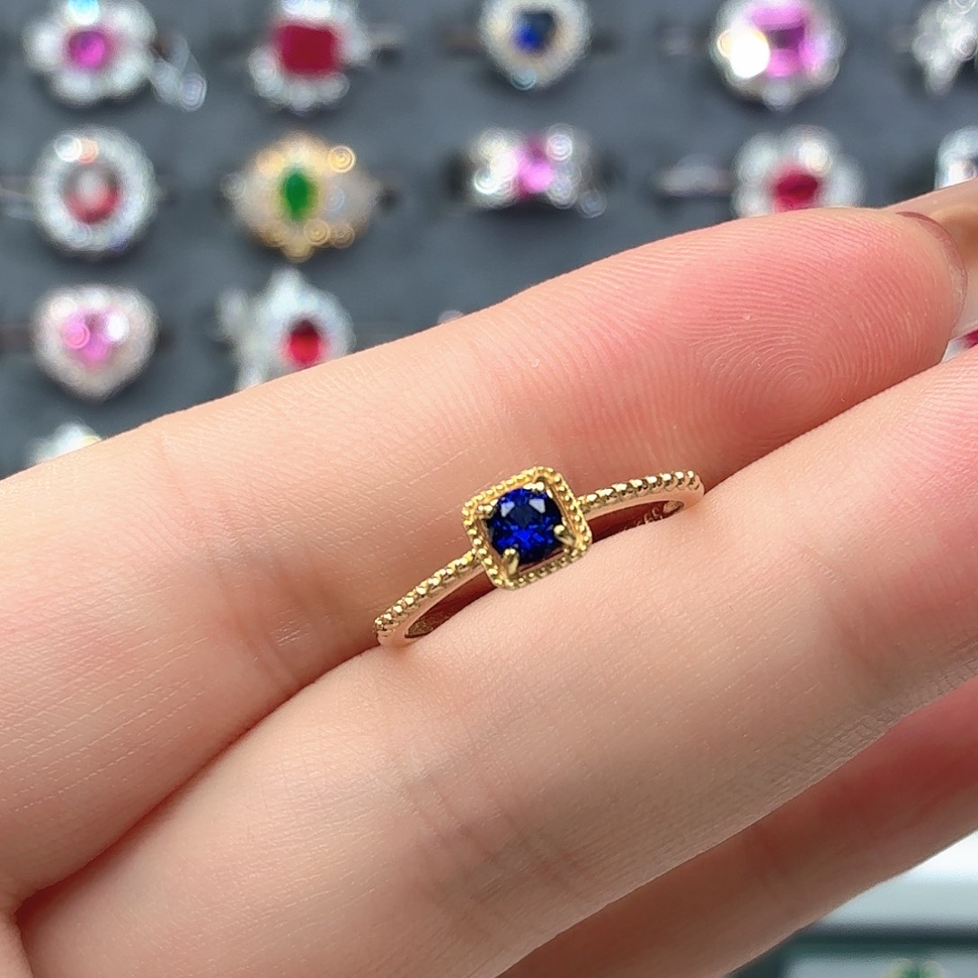 925银培育皇家蓝色宝石