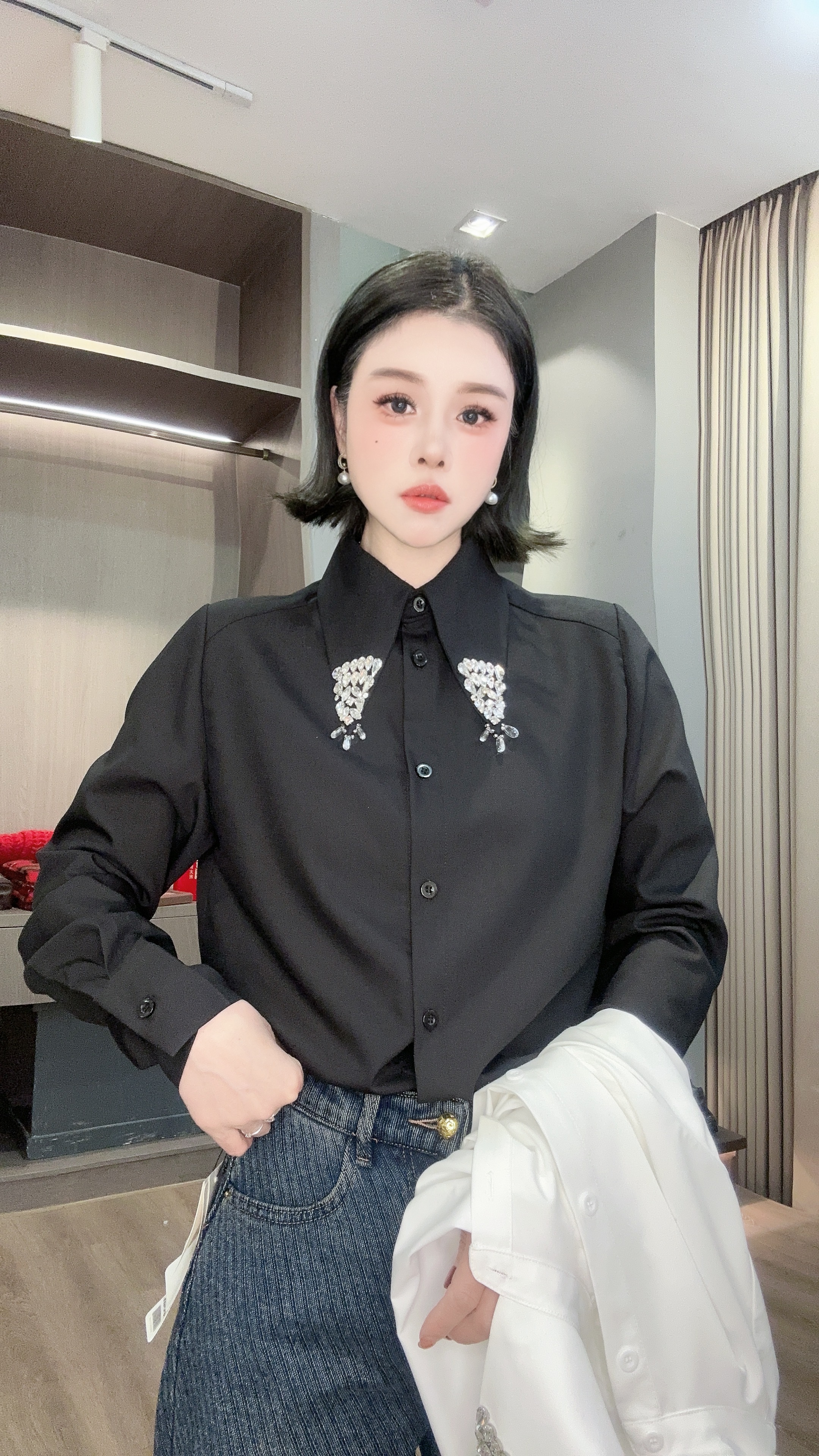 【YUANJIE】欧货时尚镶钻翻领春新款时尚气质高级质感长袖衬衫