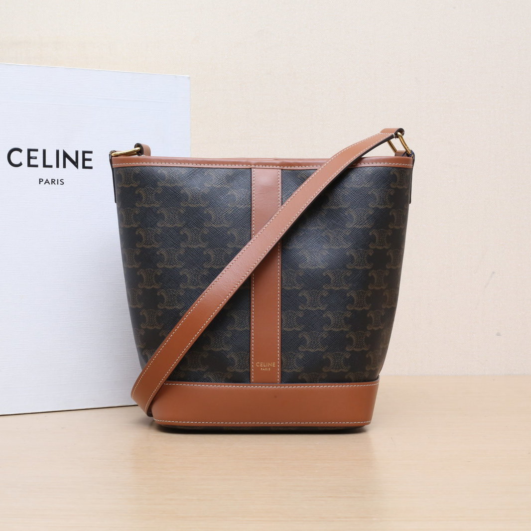 99新 Celine/思琳 【特价娇】凯旋门标志印花水桶包18PVC金扣400361