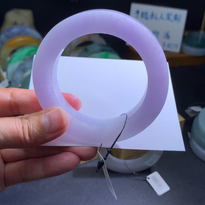 定制翡翠未镶嵌翡翠手镯