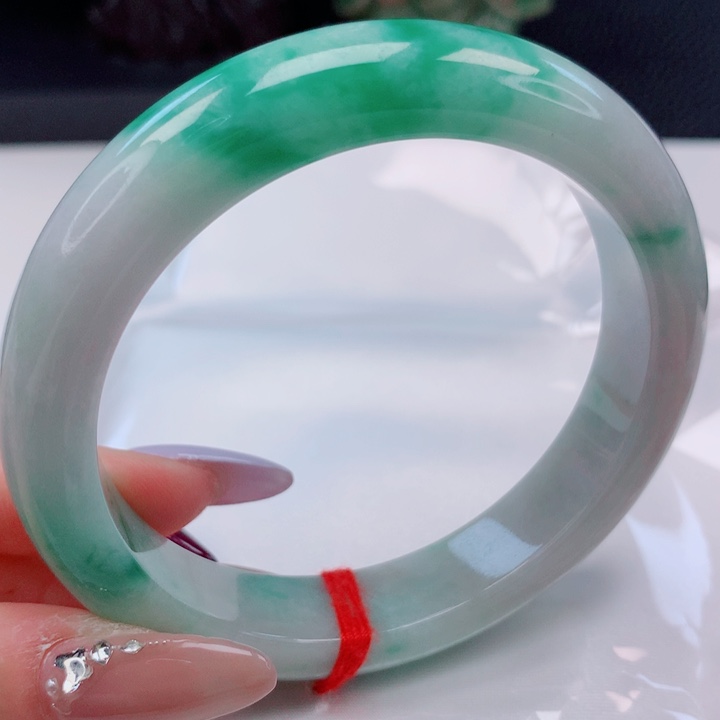 翡翠未镶嵌手镯60圈