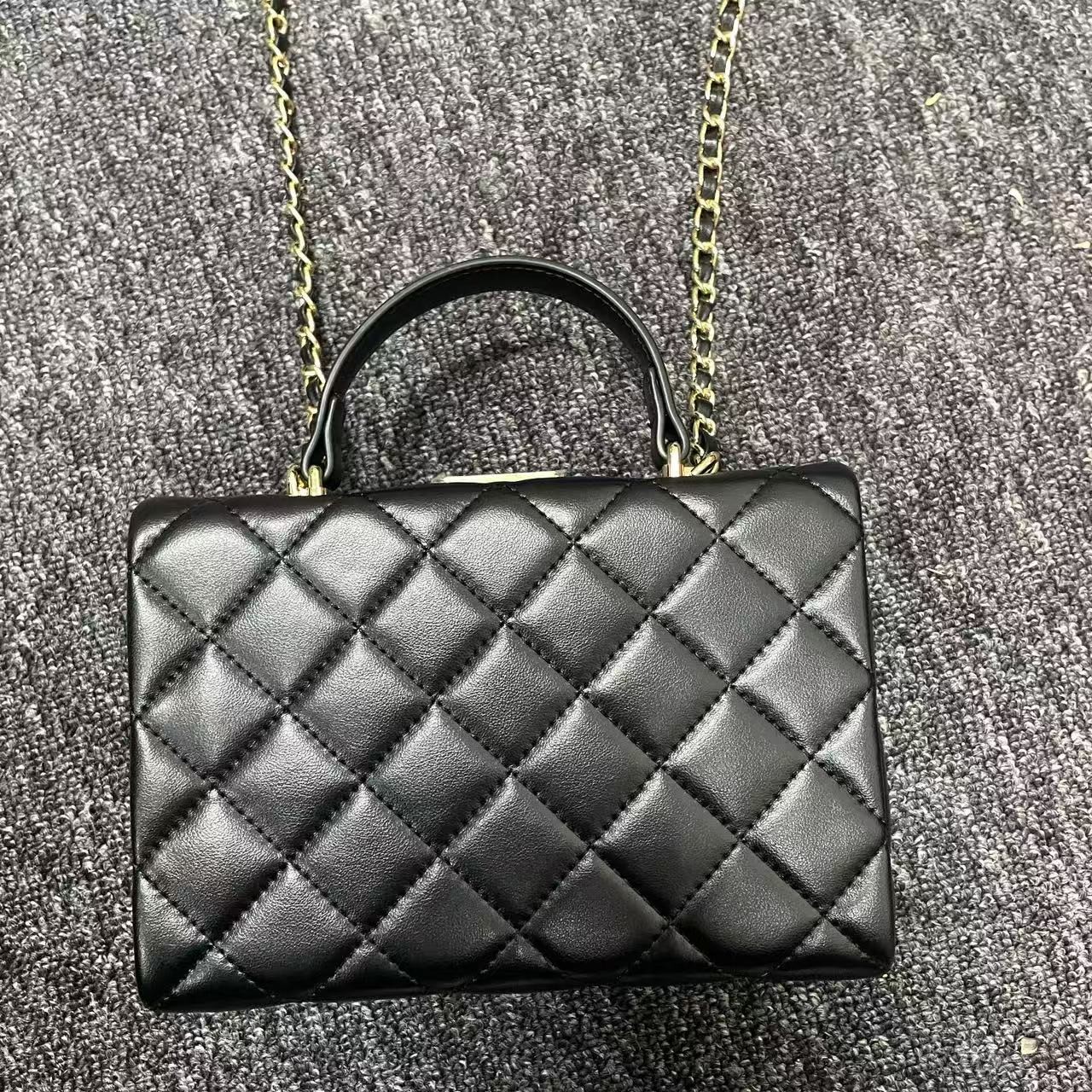 时尚潮流真皮新款女包斜挎包手提包 0452 黑色