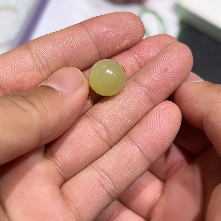 和田玉18K金镶嵌颈饰