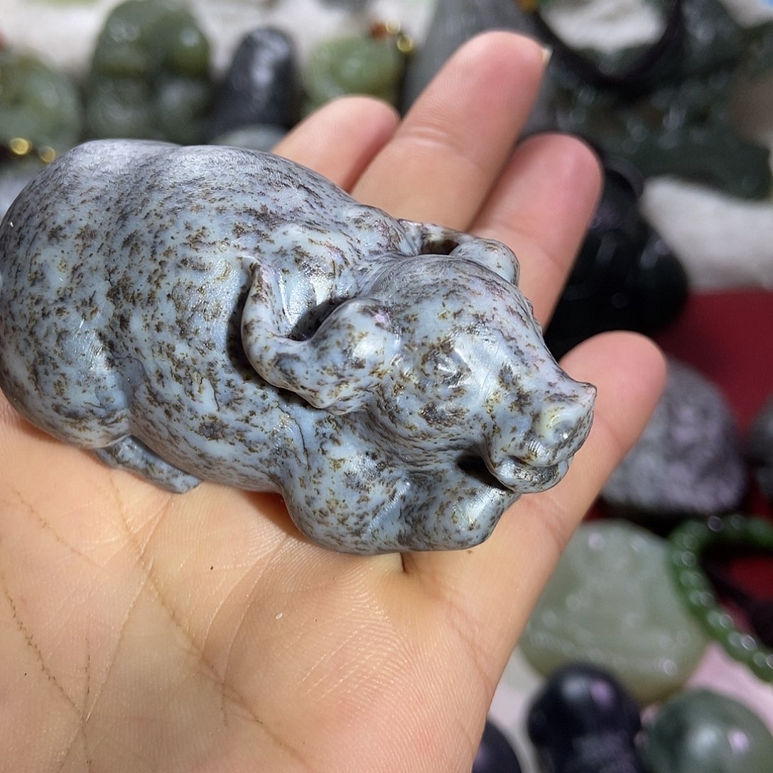 和田玉（糖玉）颈饰未镶嵌